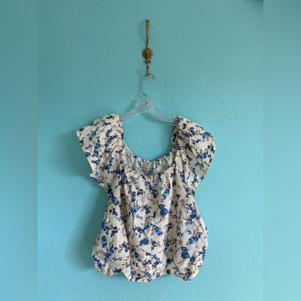 A New Day Women’s Flutter Short Sleeve Blouse, Cream Floral
